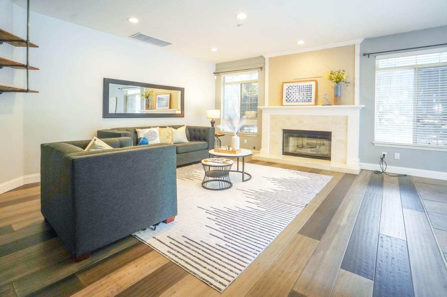 3287 Edinburgh Drive
