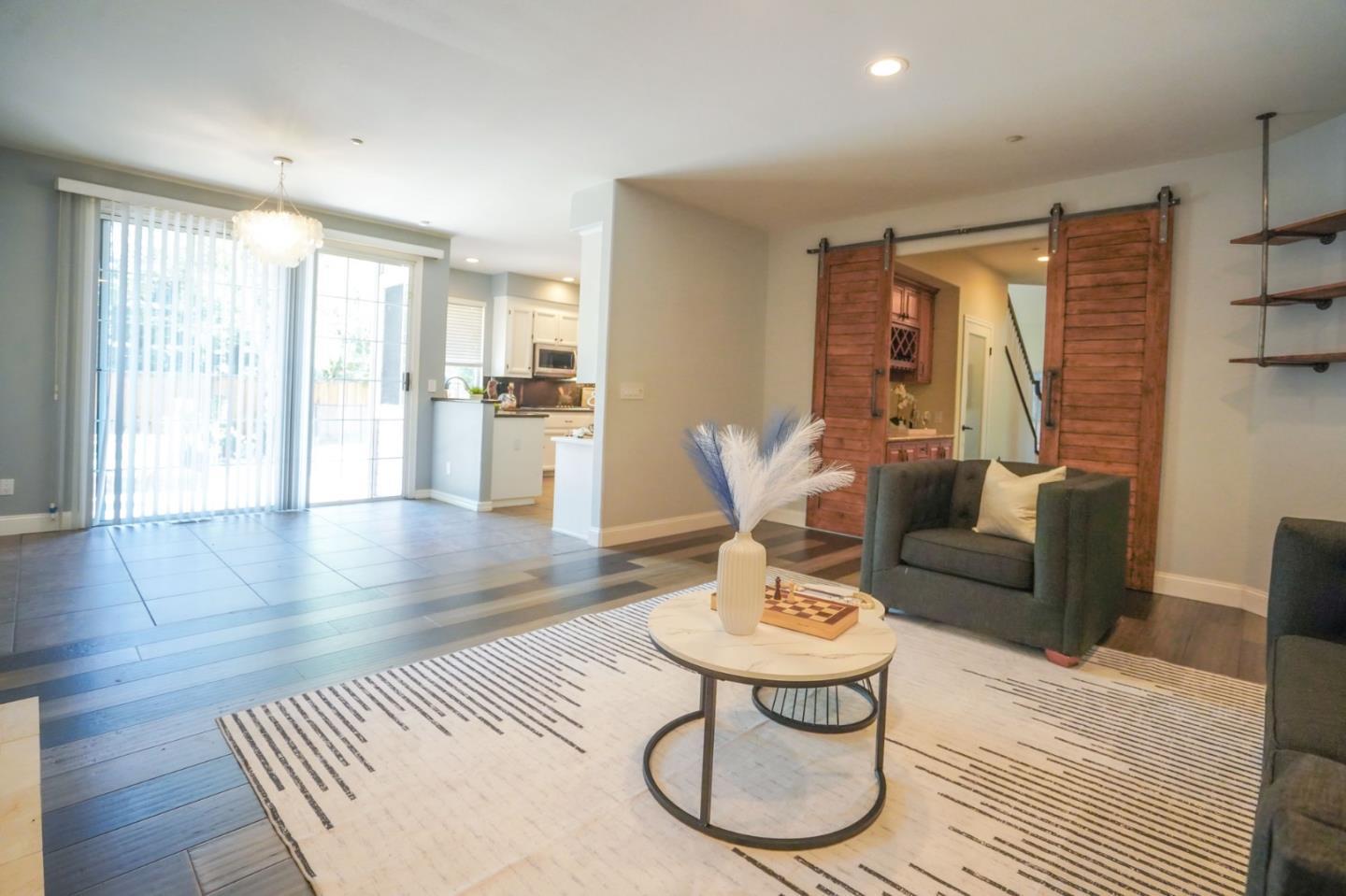 3287 Edinburgh Drive