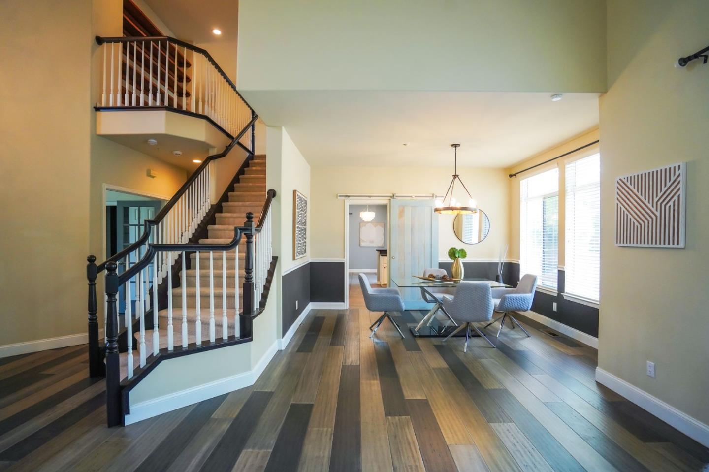 3287 Edinburgh Drive