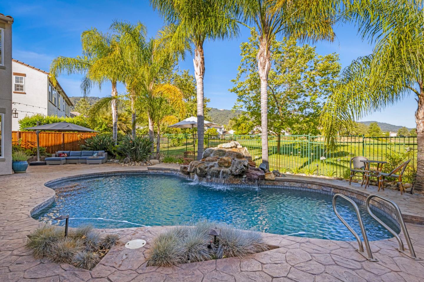 1937 Saint Andrews CIR