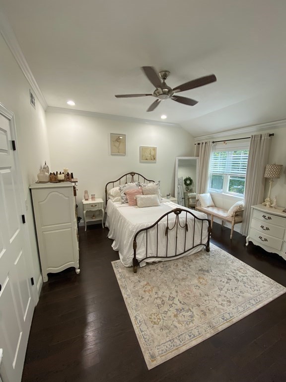 34 Drinkwater Ave # 2