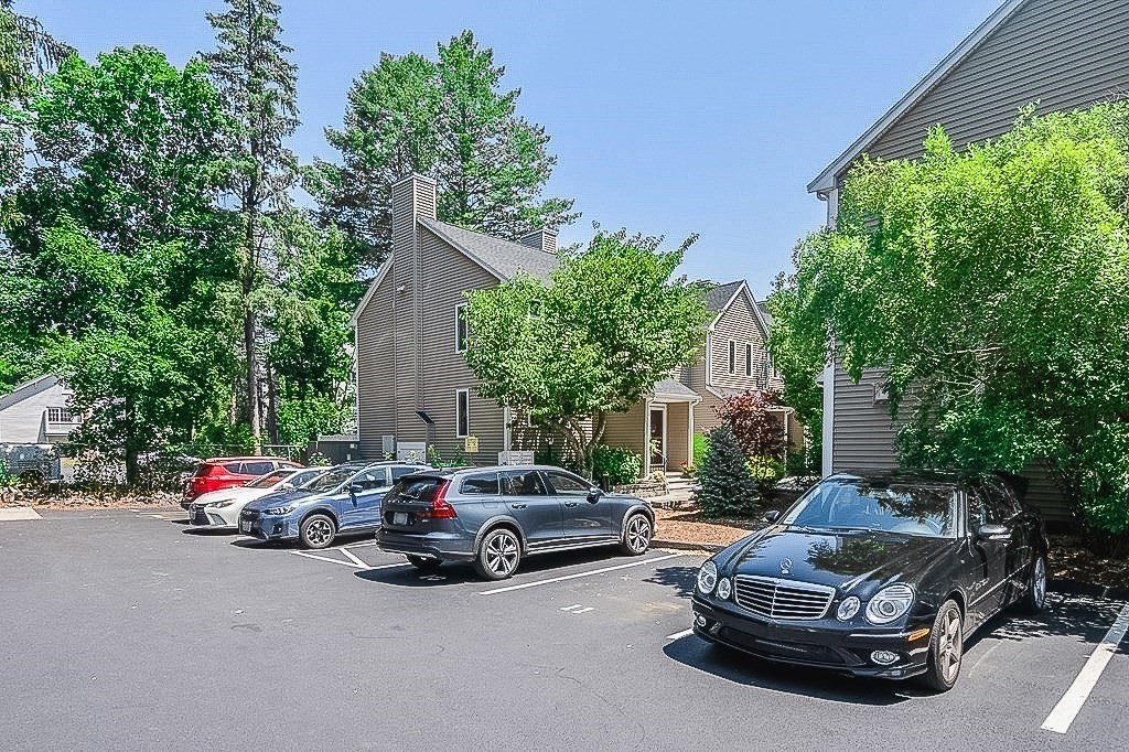 12 Fairfield Park # 12