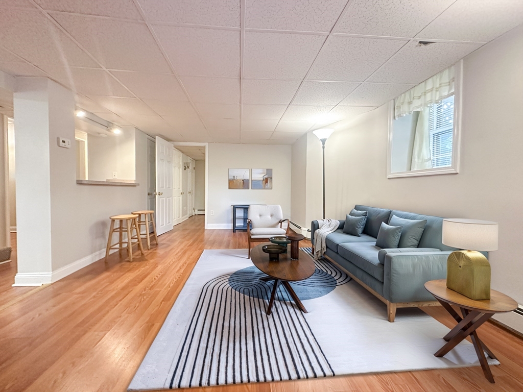 42 Wellesley Park # B