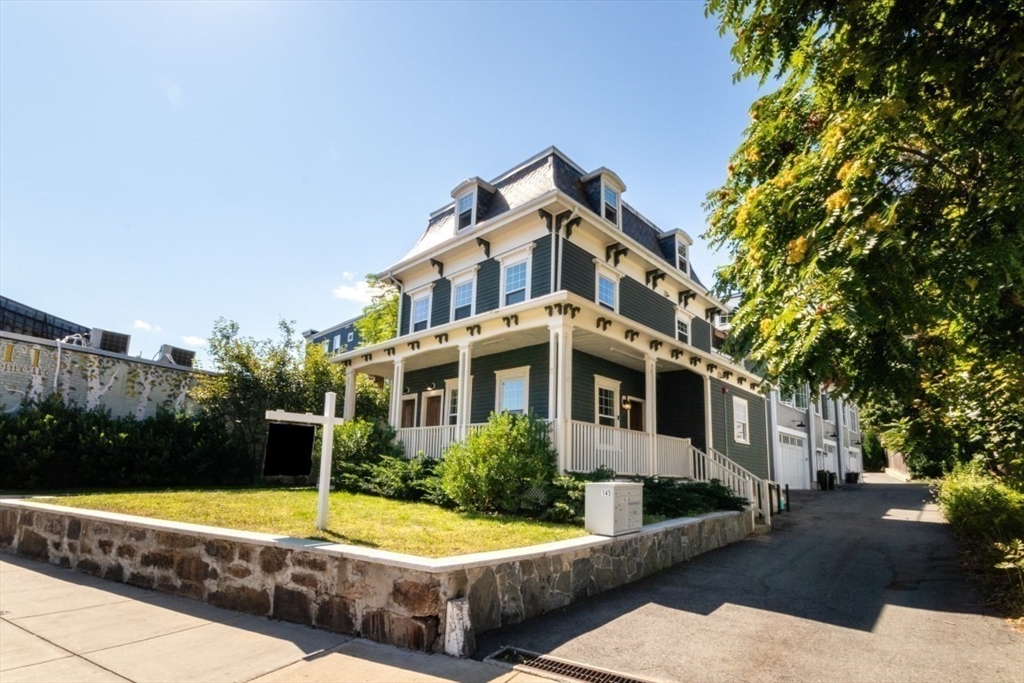 145 Stoughton St # 1