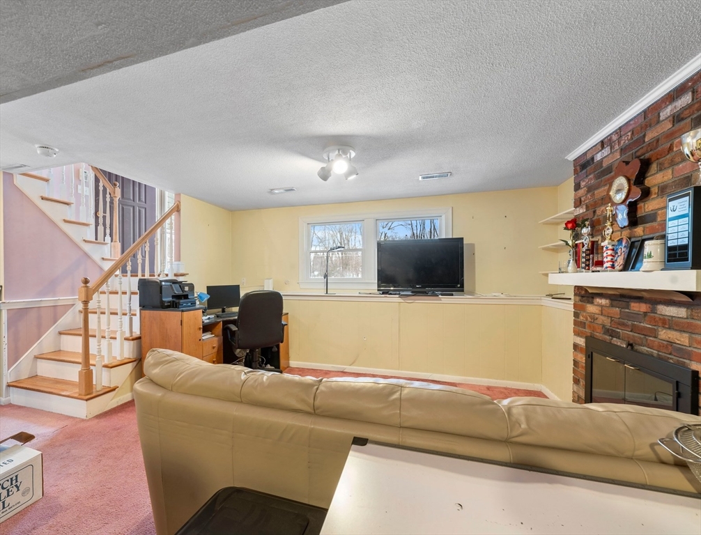 20 Wedgewood Rd