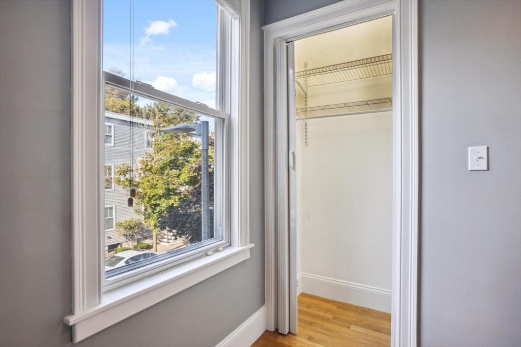 428 W 2nd # 2
