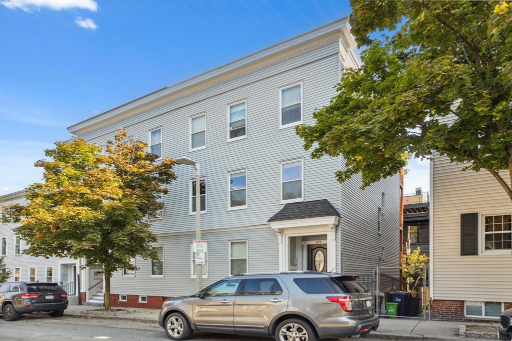 428 W 2nd # 2