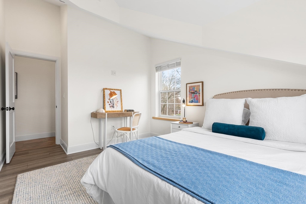 2239 Washington Street # 303