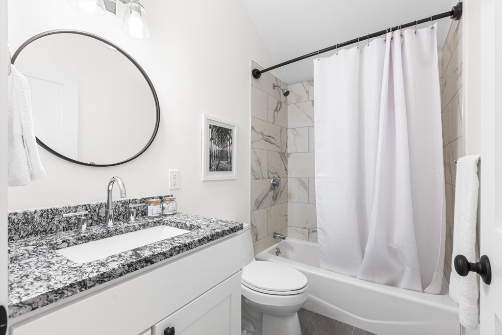 2239 Washington Street # 303