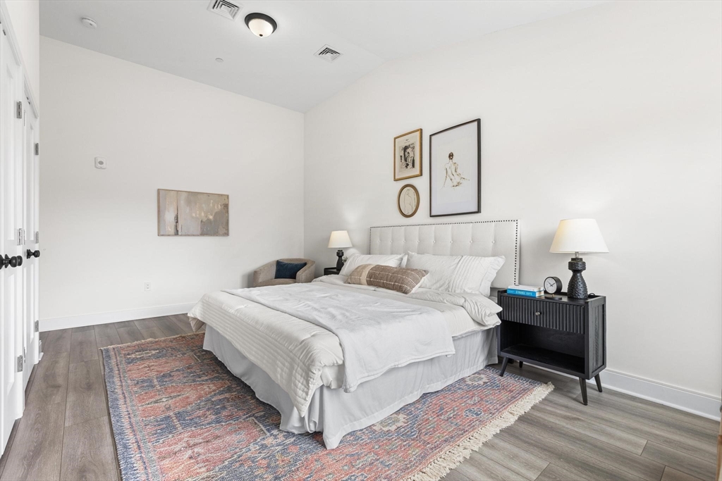2239 Washington Street # 303