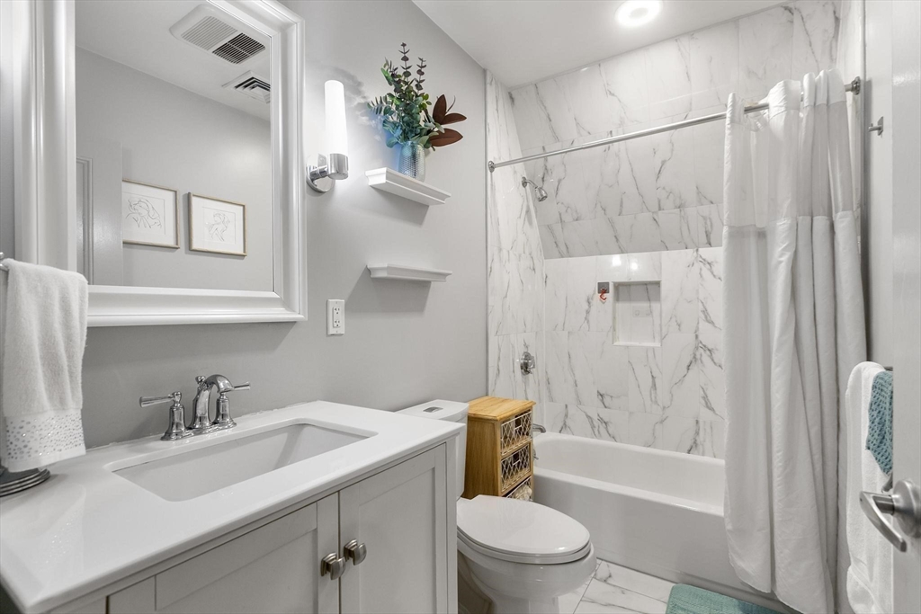 10 Upland Ave # 3