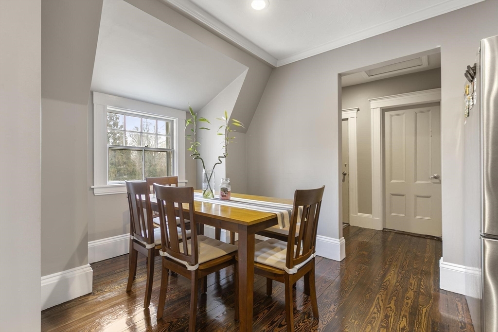 10 Upland Ave # 3