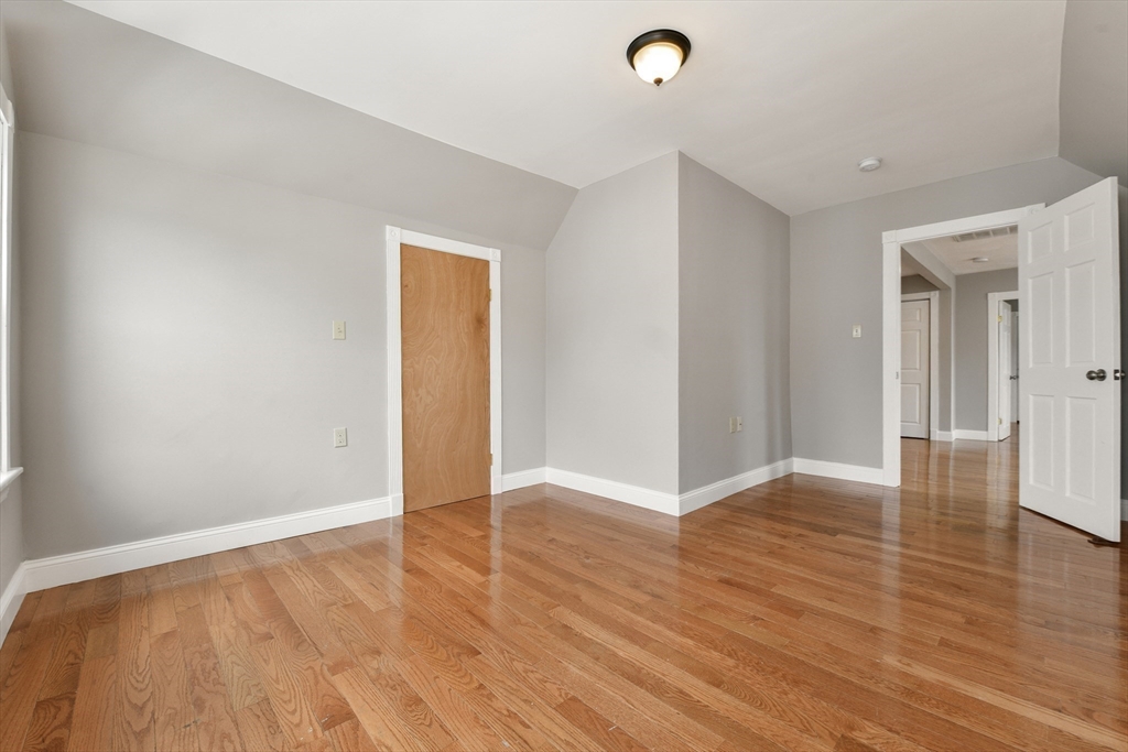 70 Topliff St # 3