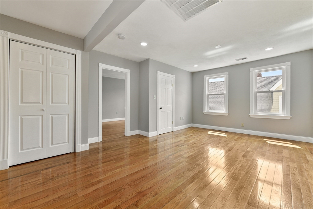 70 Topliff St # 3