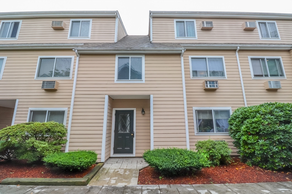 53 Fairfield Pk # 53
