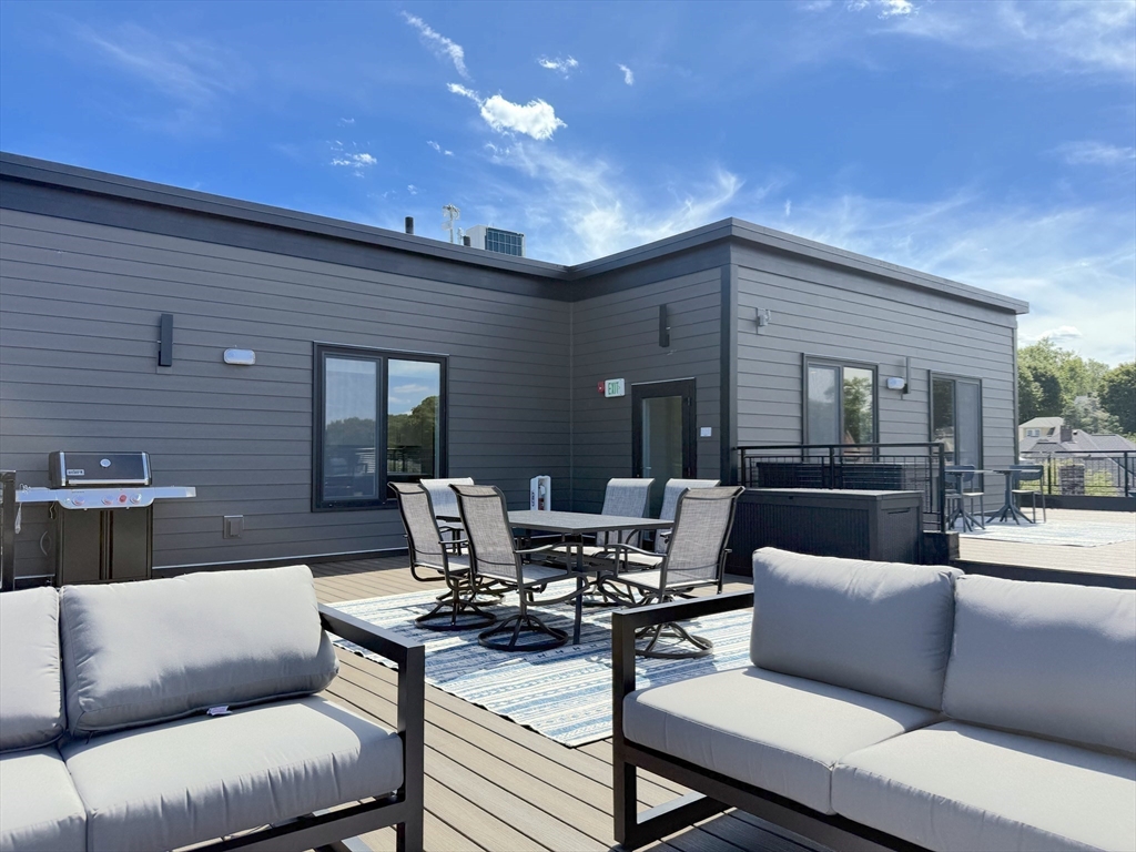 500 Talbot Ave # 402