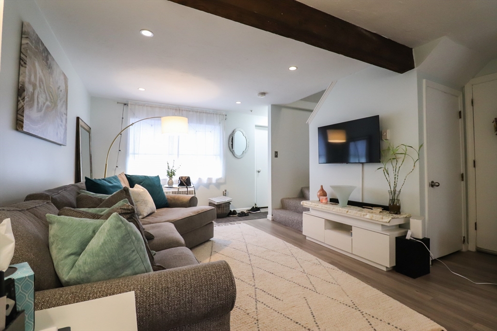 54 Fairfield Pk # 54