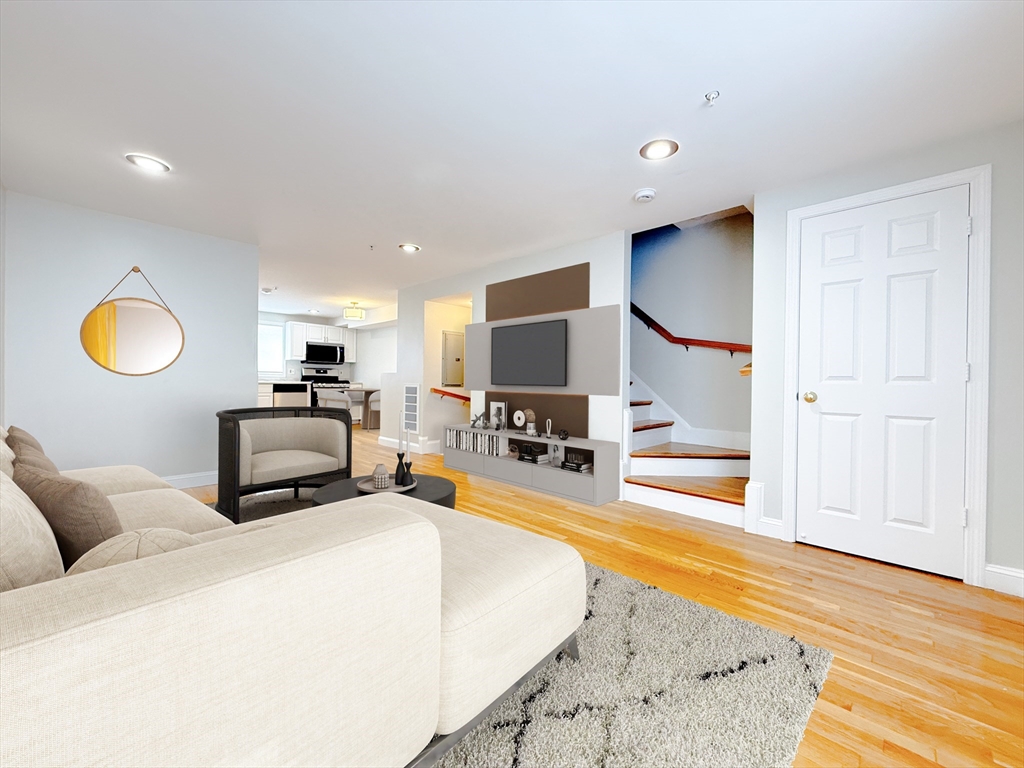 40-48 Vaughan Ave # 3