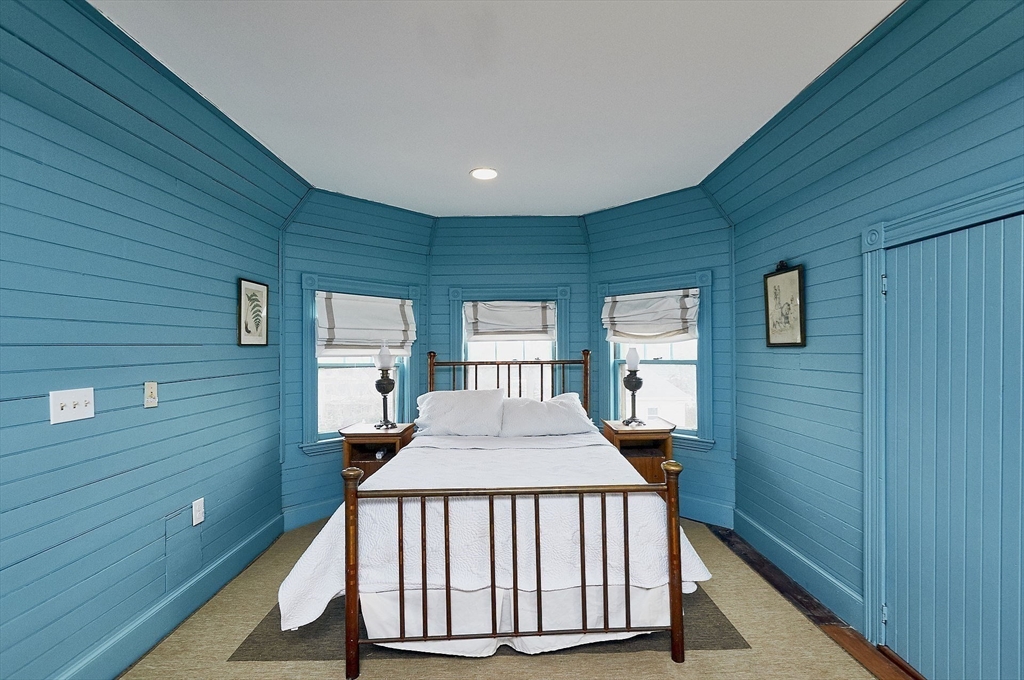 57 Wellesley Park # 2