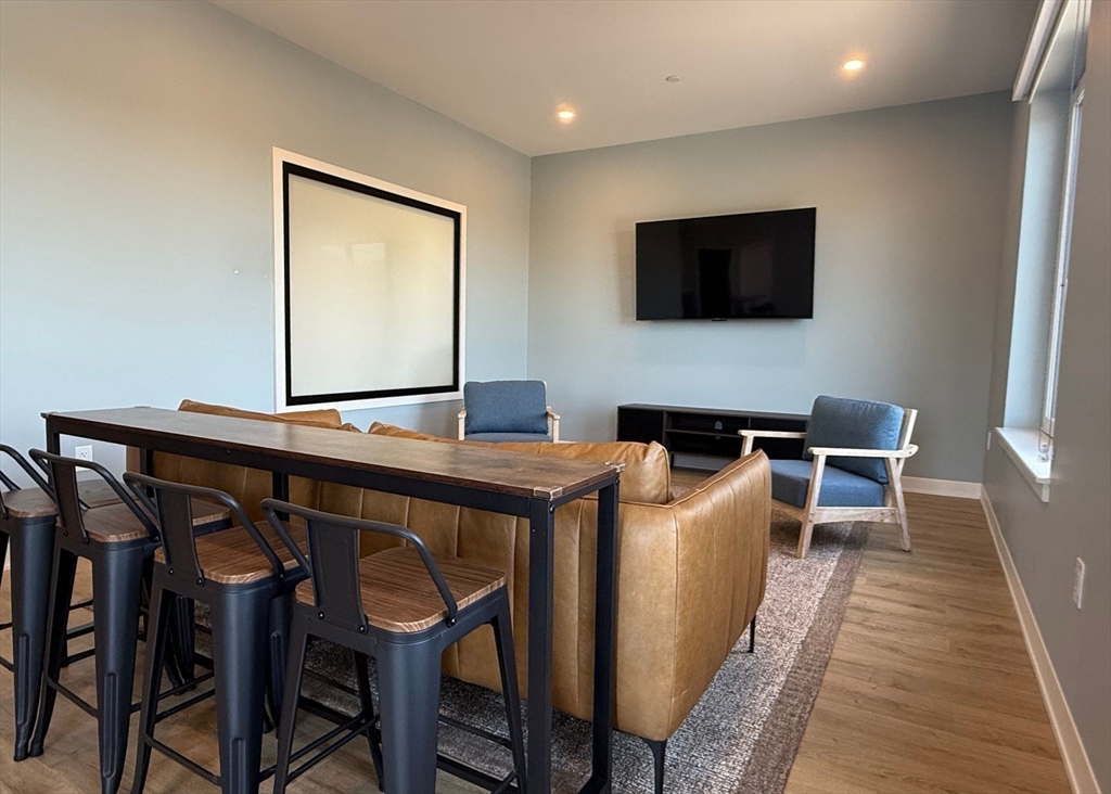 500 Talbot Ave # 313, Boston Unit: 313