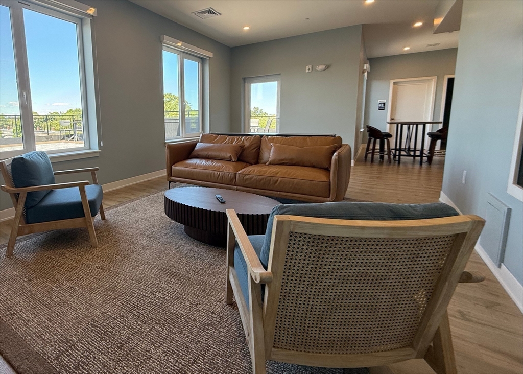 500 Talbot Ave # 308