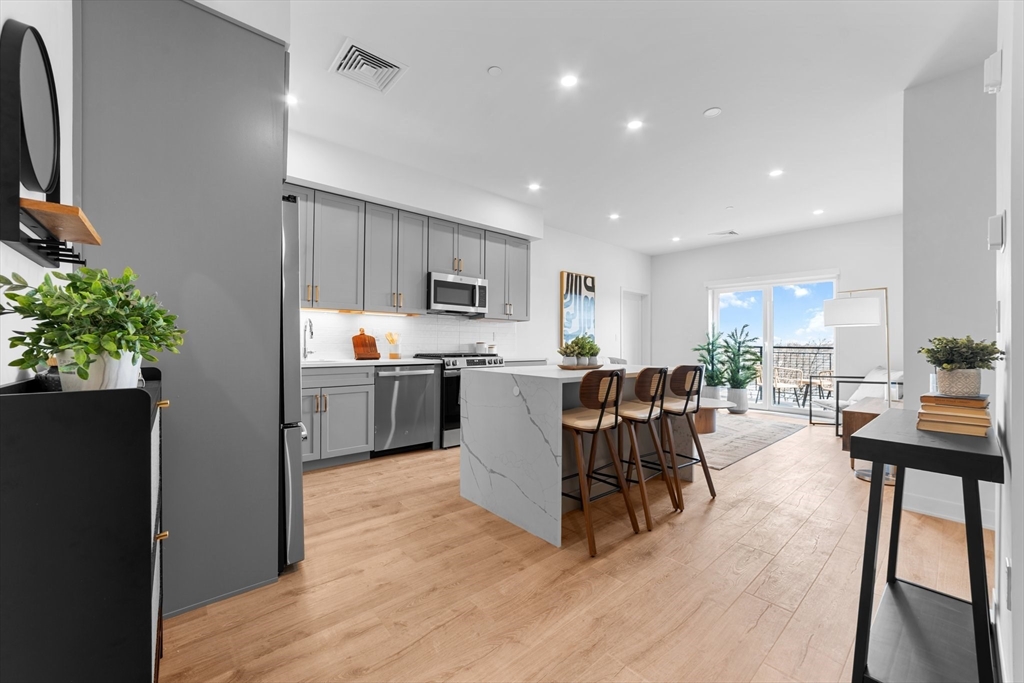 500 Talbot Ave # 102