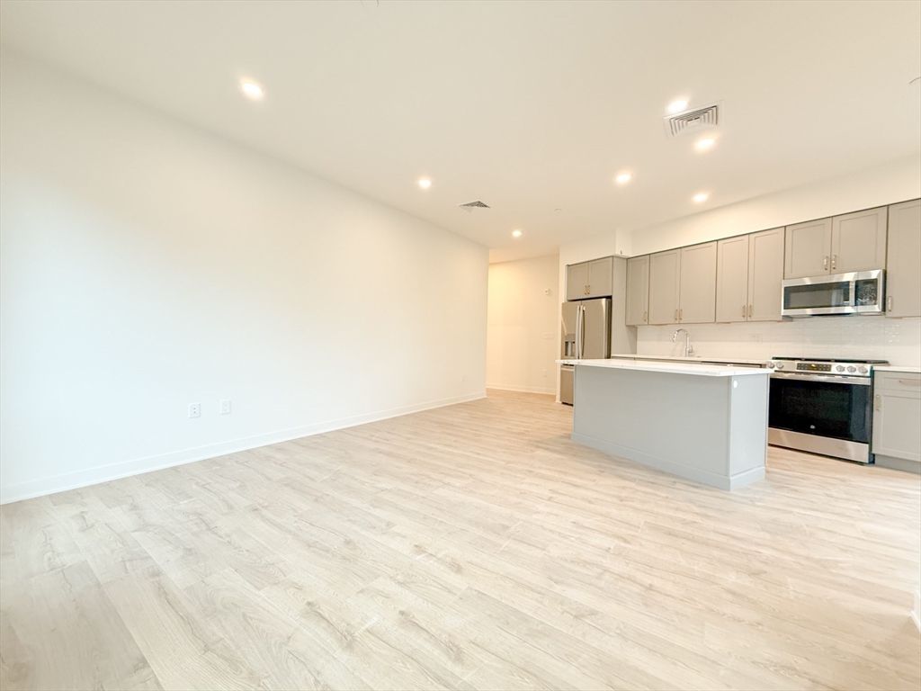 500 Talbot Ave # 308