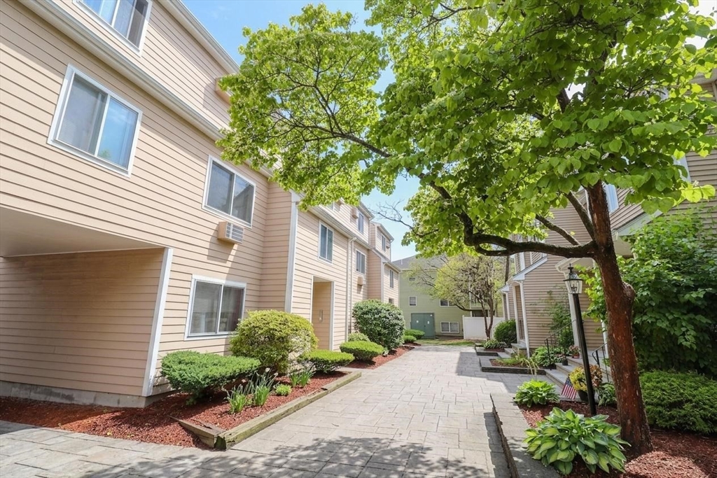 34 Fairfield Park # 34