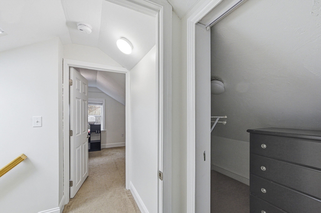 39 Brook St