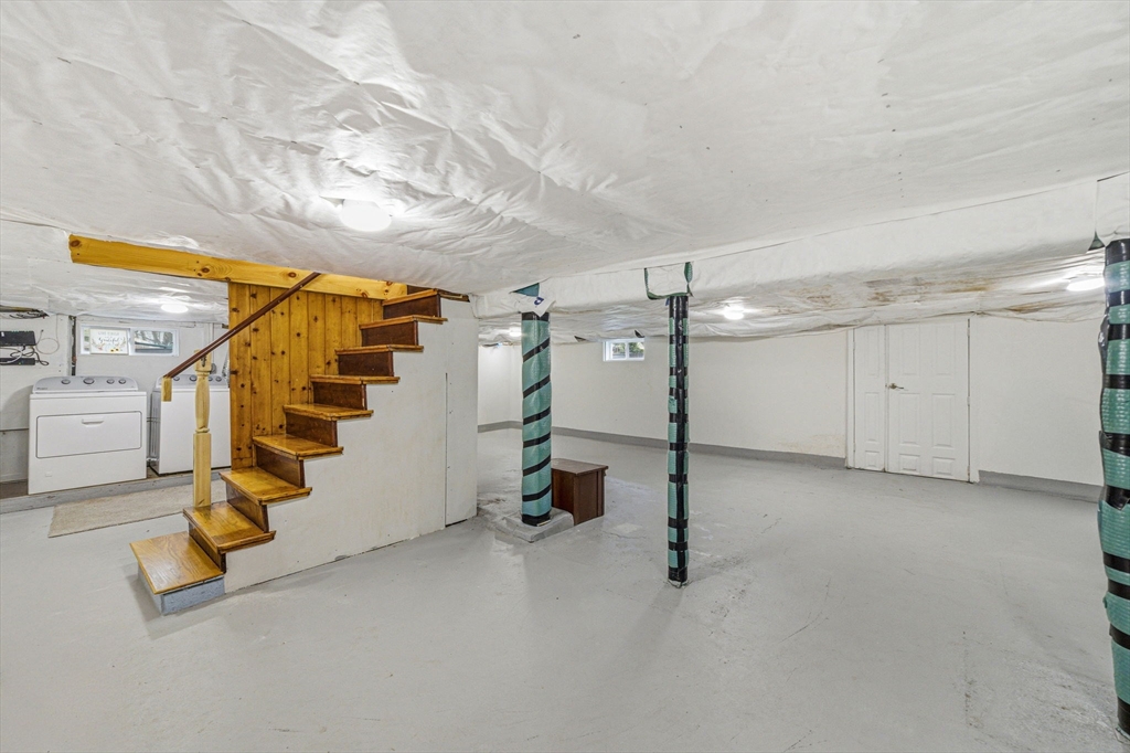 39 Brook St