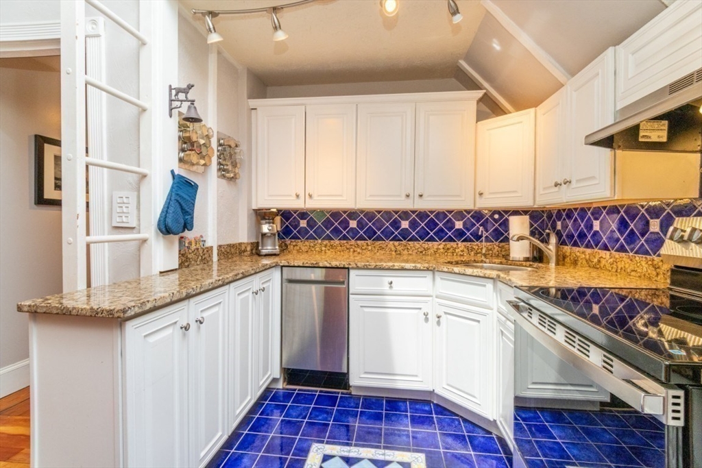 23 Ashmont St # 3