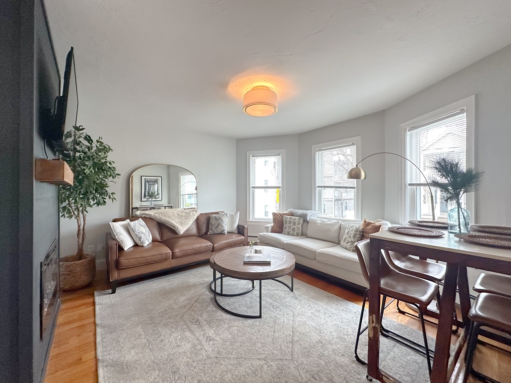 23 Elm St # 1
