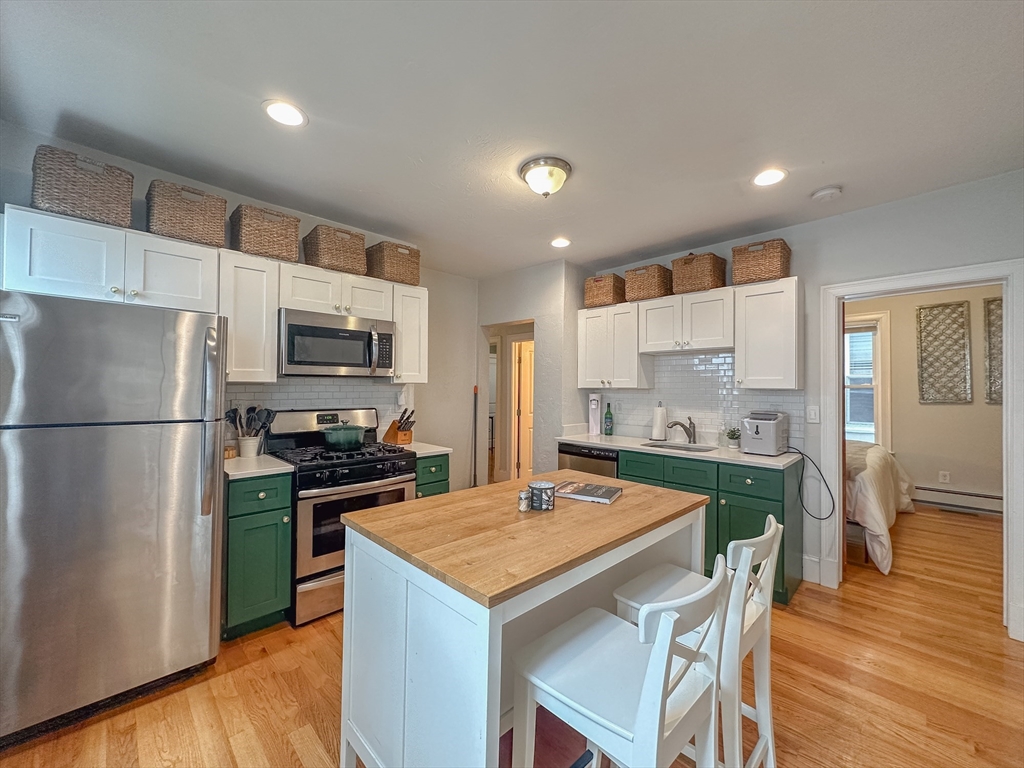 23 Elm St # 1