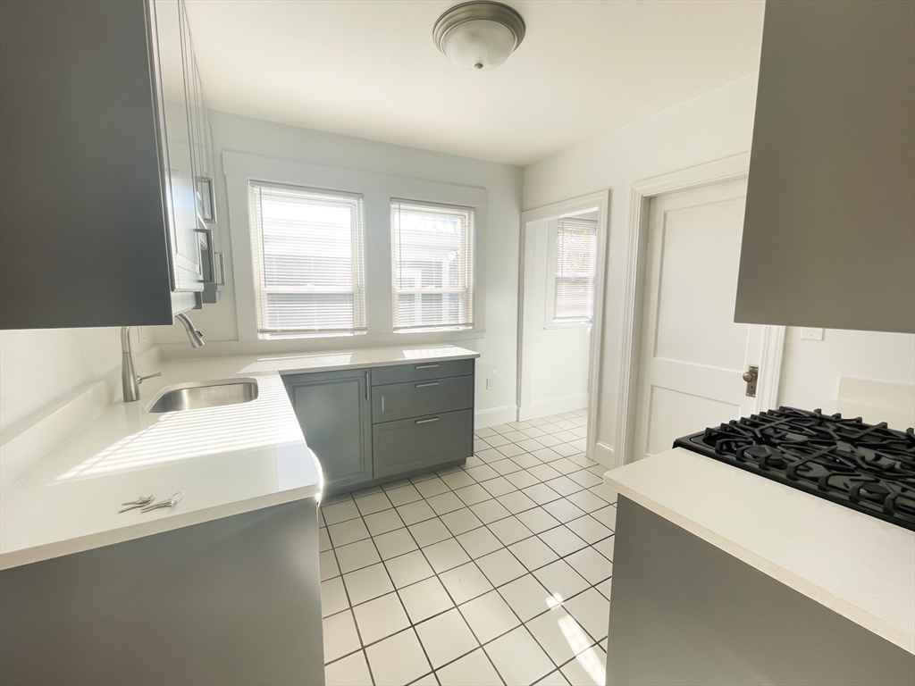 31-33 Melbourne St # 3
