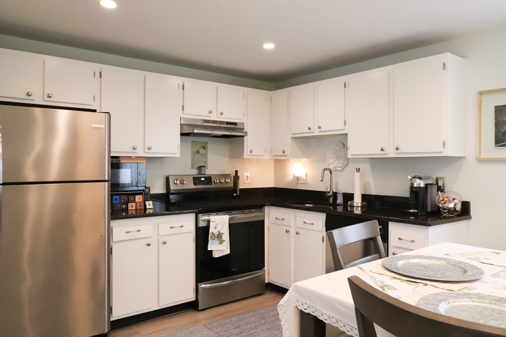 54 Fairfield Pk # 54