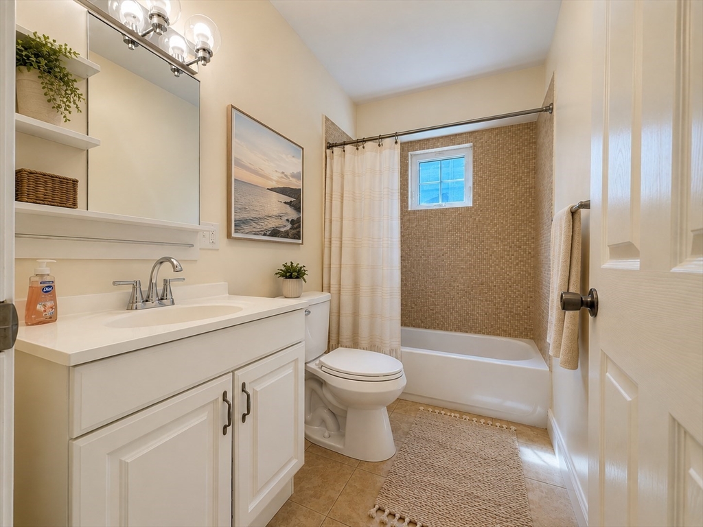 17 Tremlett St # 1