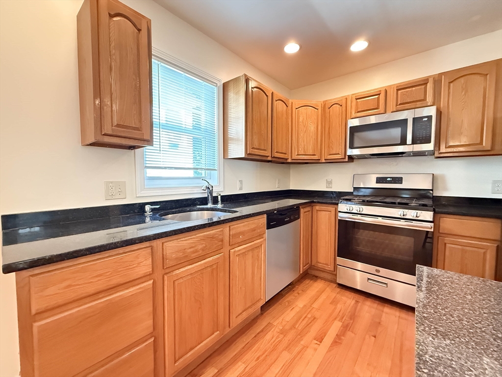 17 Tremlett St # 1