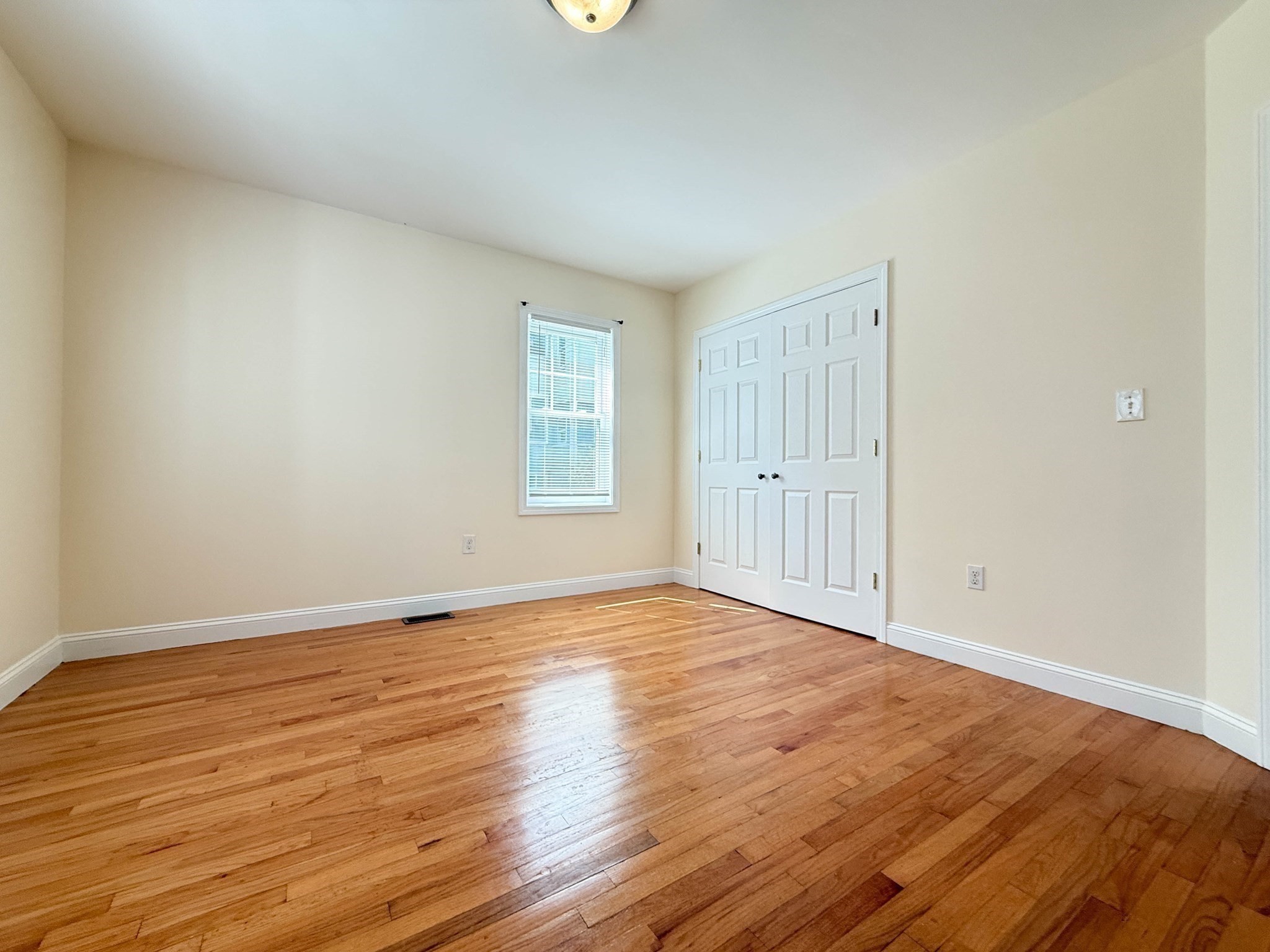 17 Tremlett St # 1