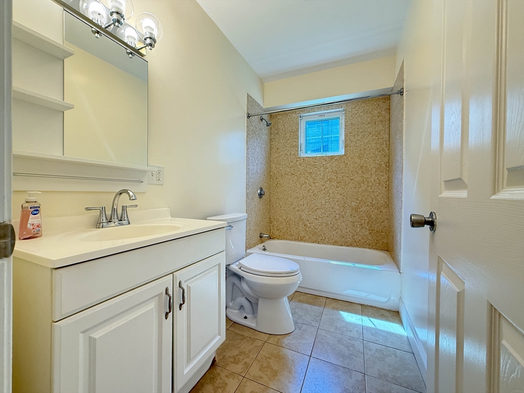 17 Tremlett St # 1