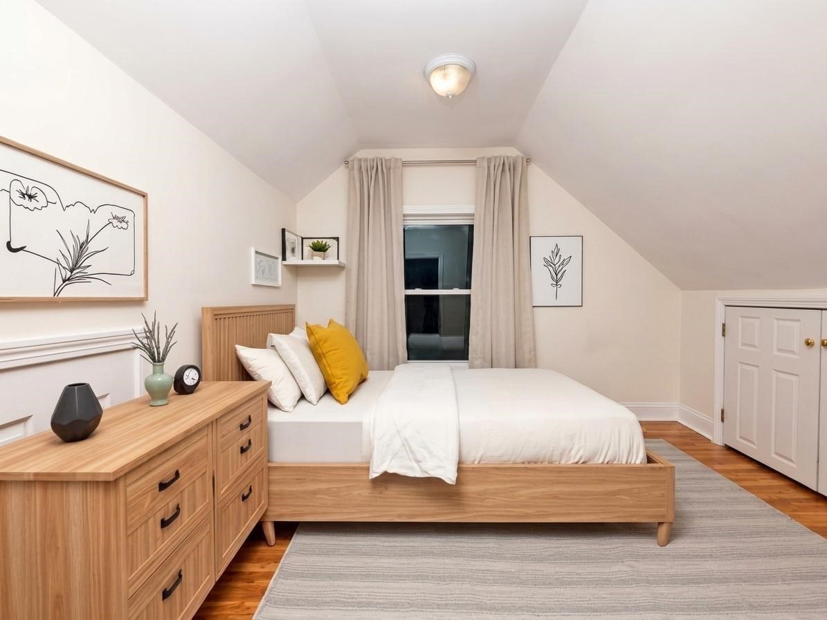 40 Tuttle St # 2