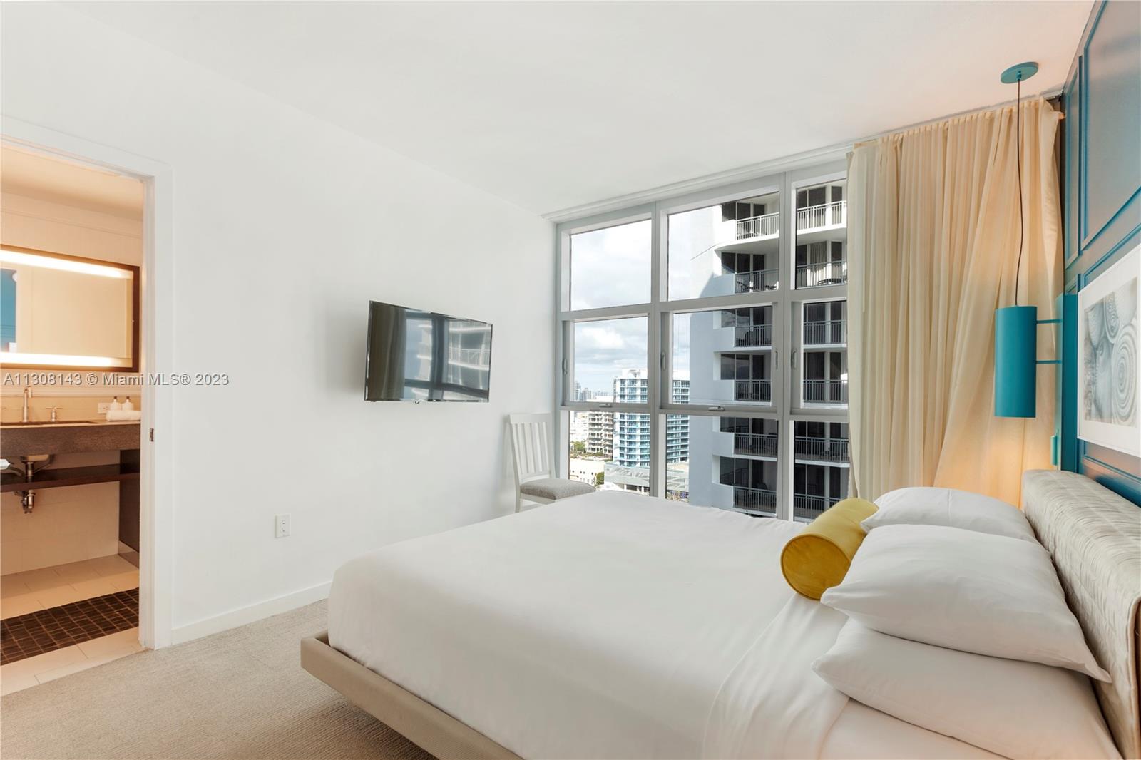 17315 Collins Ave # 1808