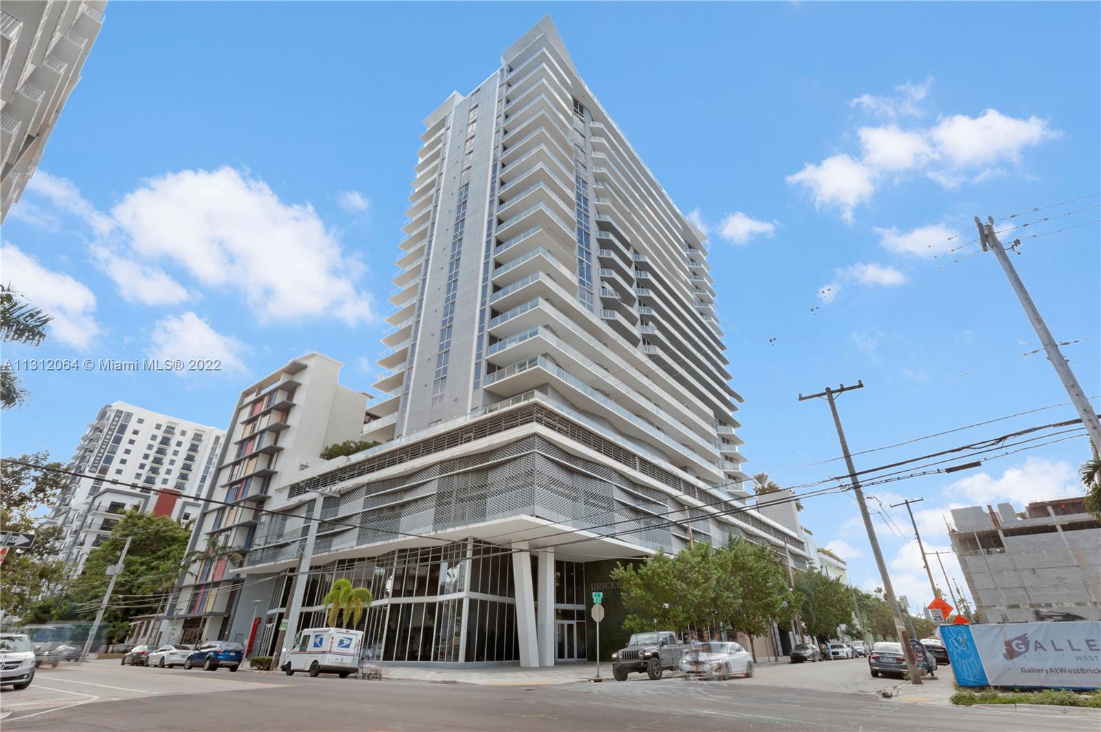 1010 SW 2nd Ave # 2004