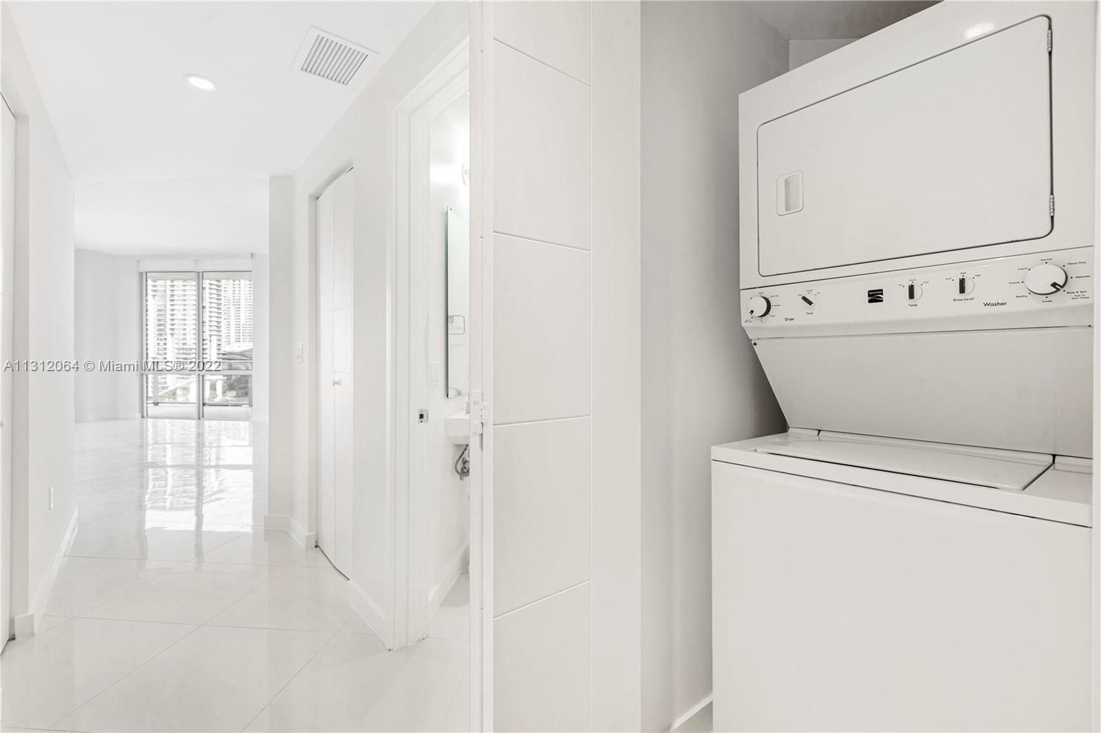 1010 SW 2nd Ave # 2004