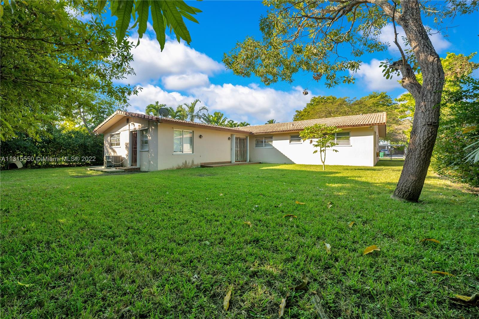 2021 SW 100th Ave