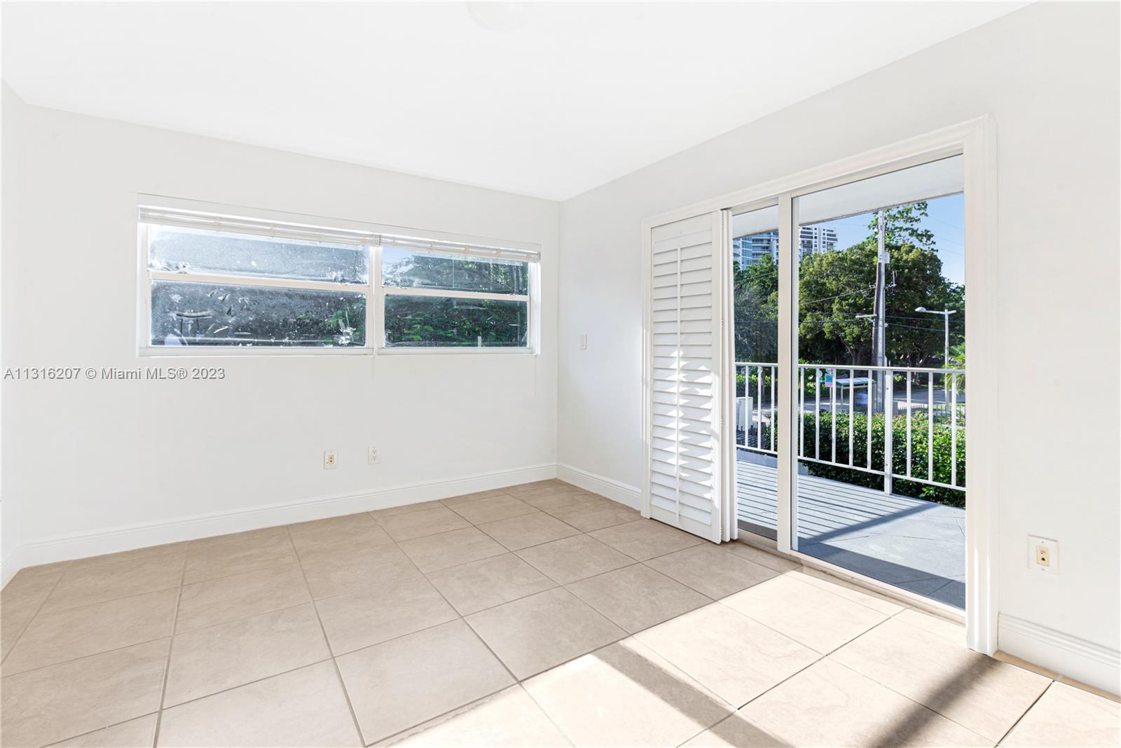 1950 Brickell Ave # 102