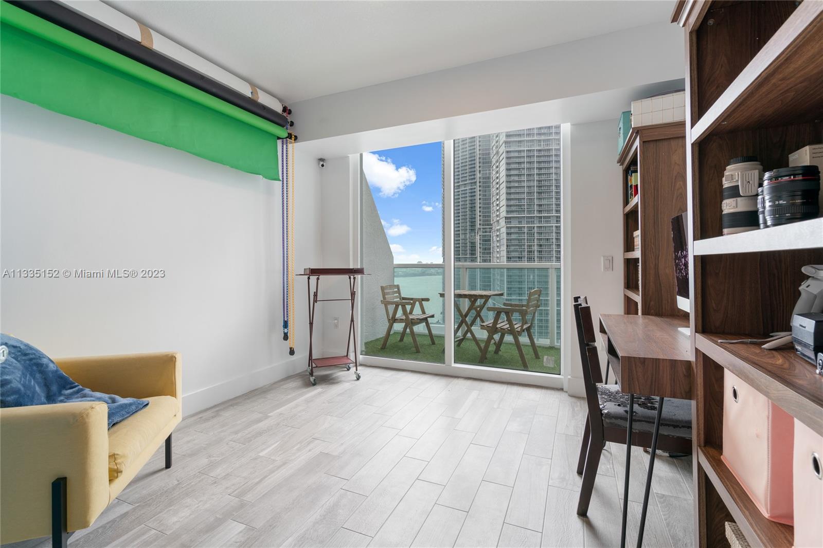 41 SE 5th St # 1302