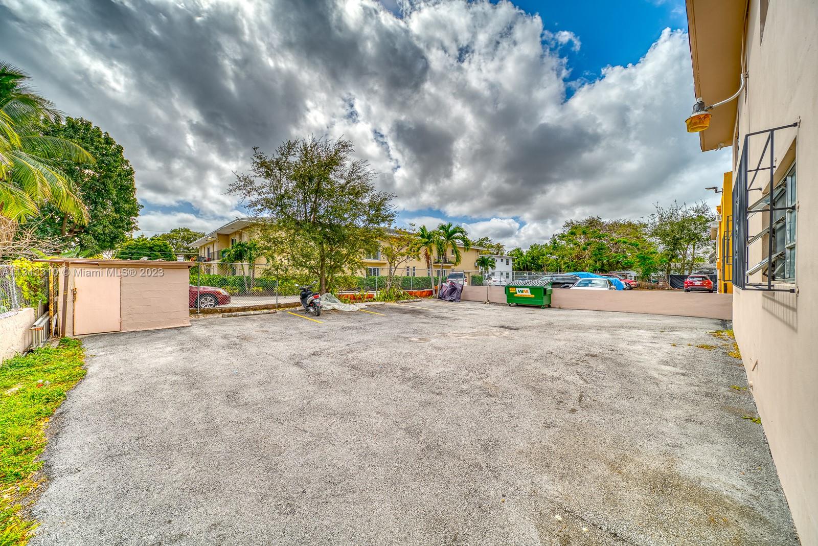 1828 NW 19th St
