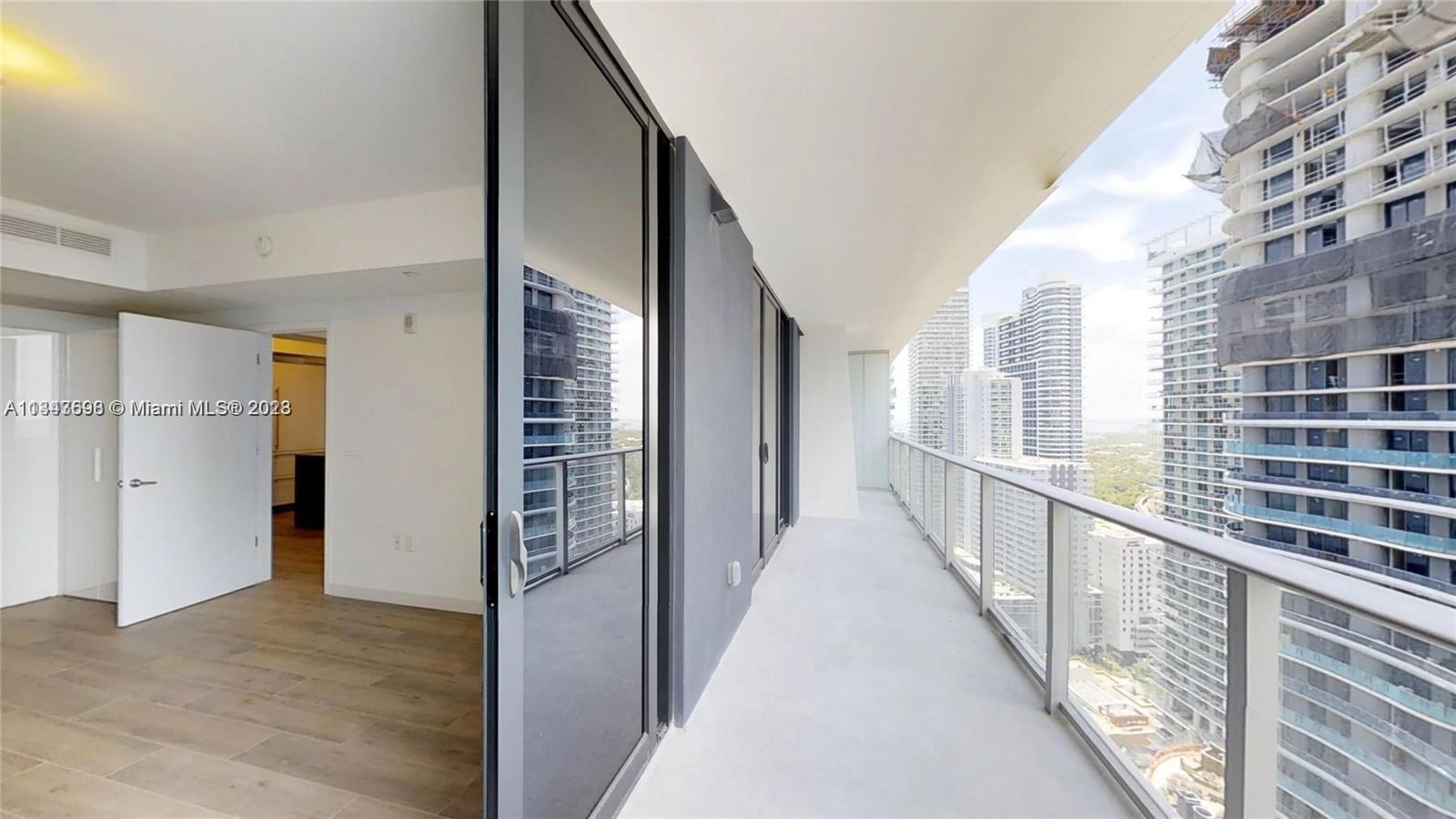 1010 Brickell Ave # 3209