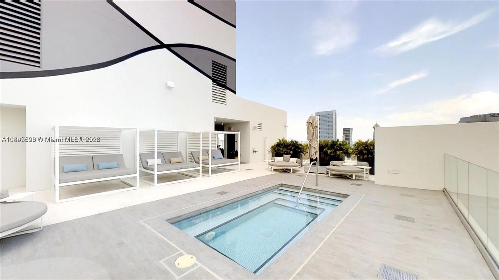 1010 Brickell Ave # 3209