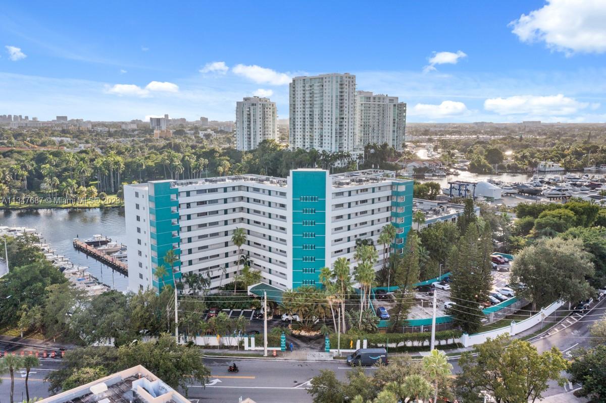 1700 NW N River Drive # 1004